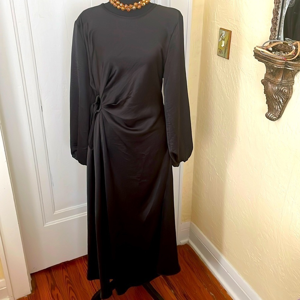 NWT House of Harlow 1960 Satin Black,Side Peep Tie , Long Midi size L